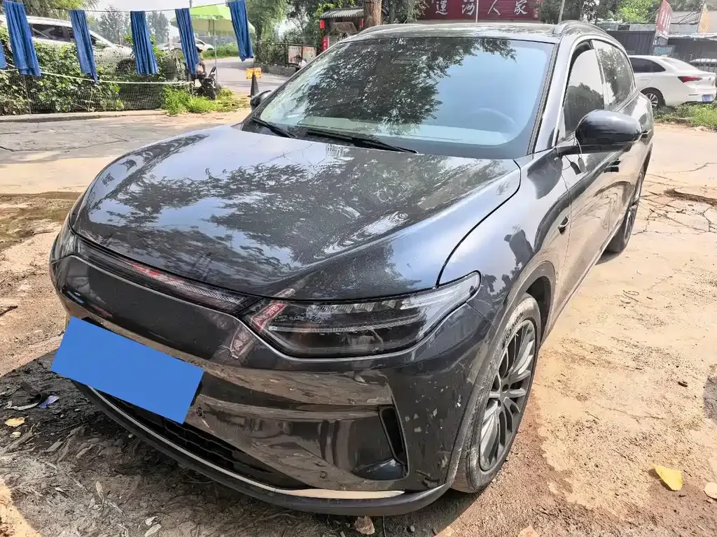 Leapmotor C11