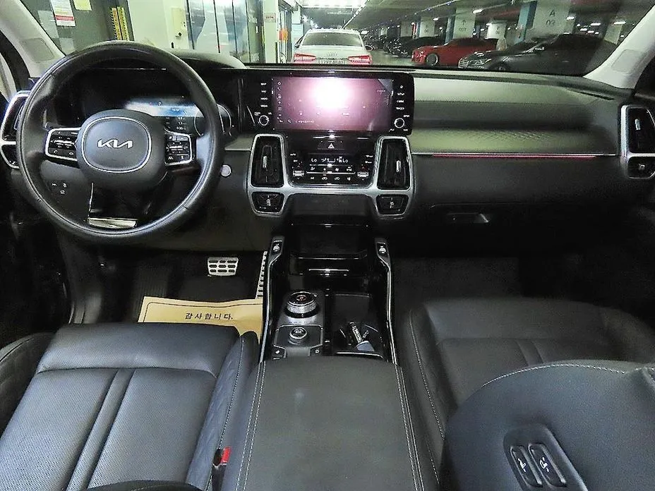 Kia Sorento — фото 10
