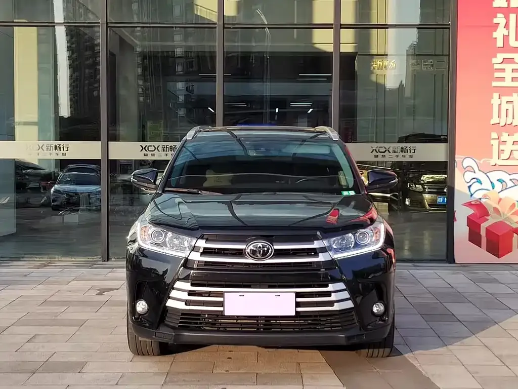 Toyota Highlander — фото 5