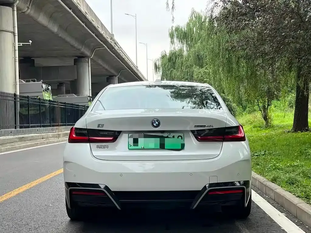 BMW i3 — фото 9