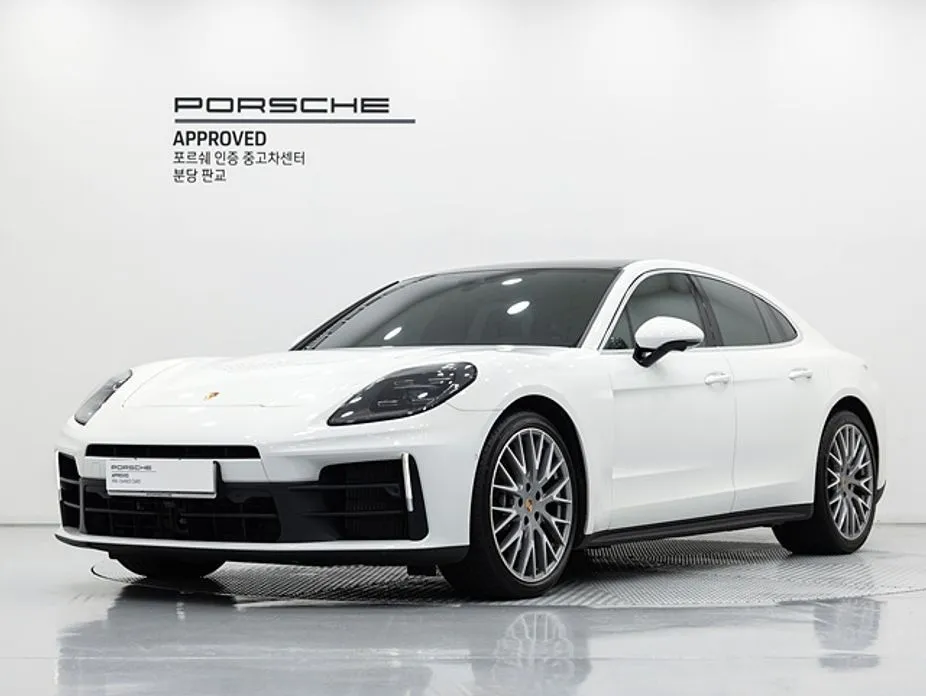 Porsche Panamera — фото 1