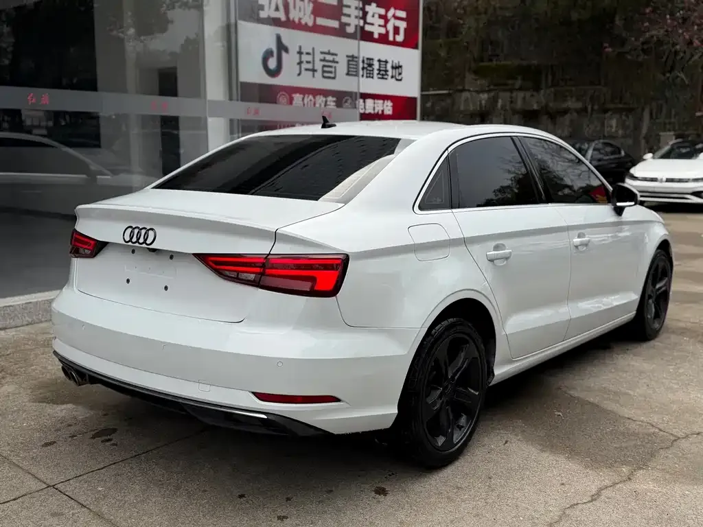 Audi A3 — фото 5