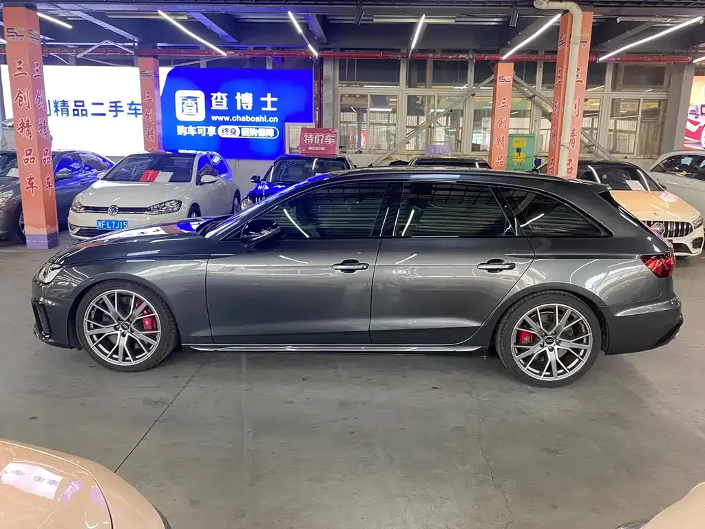 Audi A4 (Import) — фото 3