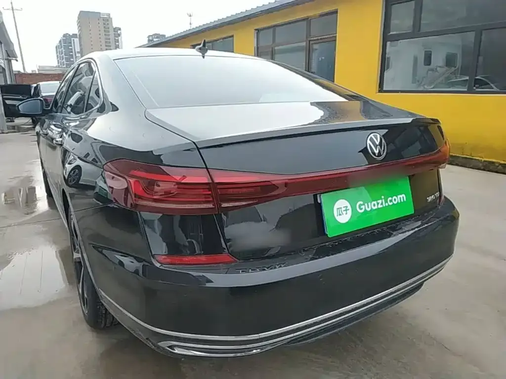 Volkswagen Passat — фото 8