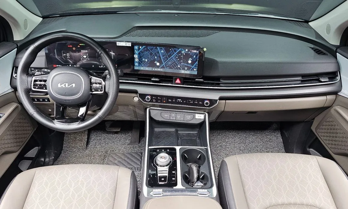 Kia Carnival — фото 10