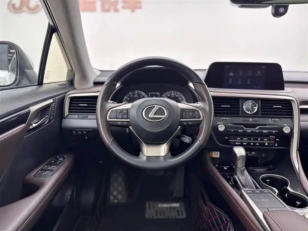 Lexus RX — фото 9