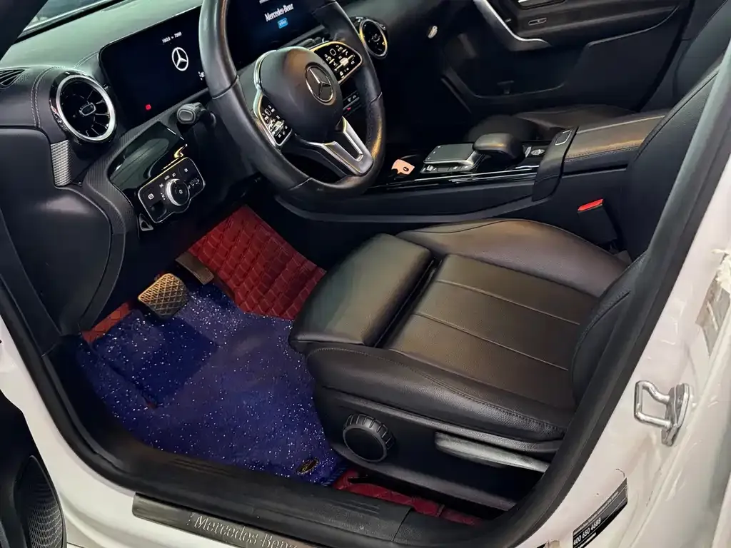 Mercedes-Benz A-Class 2022 из CN, фото 8