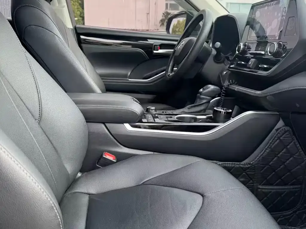 Toyota Highlander 2024 из CN, фото 5