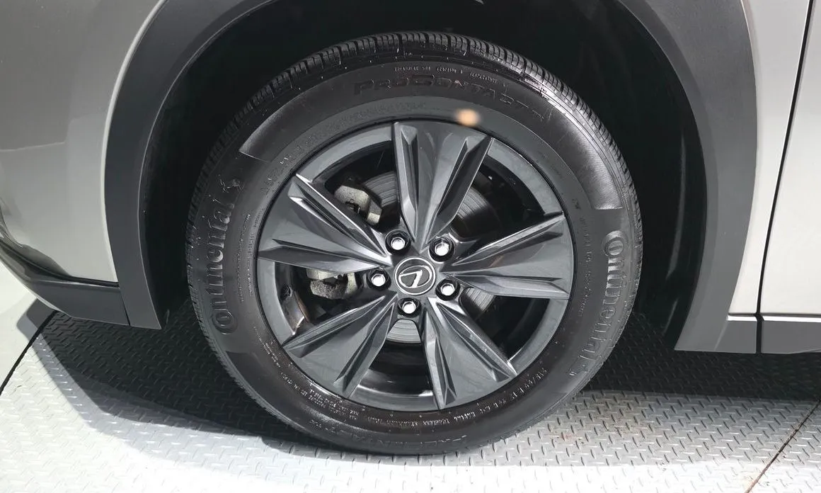 Lexus UX 2025 из KR, фото 9