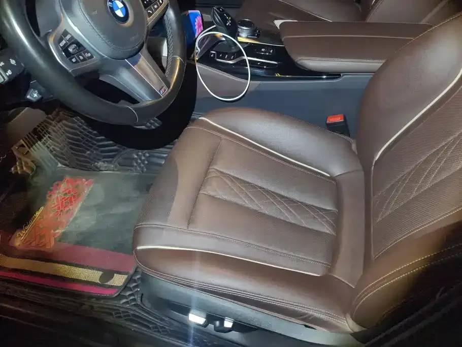 BMW 5 Series — фото 10