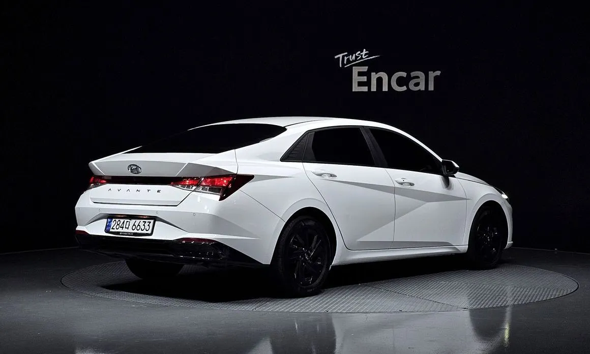 Hyundai AVANTE — фото 8