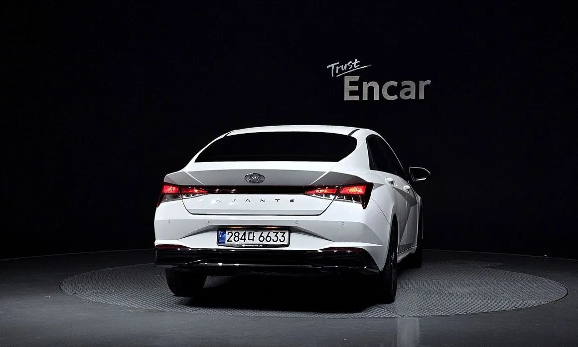 Hyundai AVANTE — фото 3