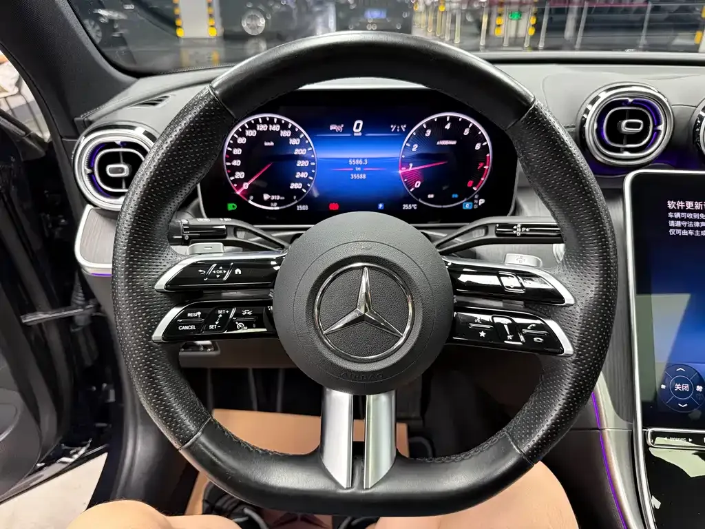 Mercedes-Benz C-Class — фото 10