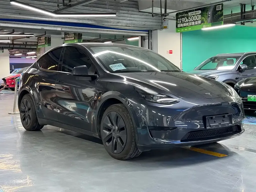 Tesla Model Y 2024 из CN, фото 5