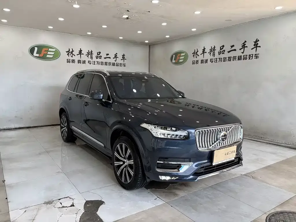 Volvo XC90 — фото 2