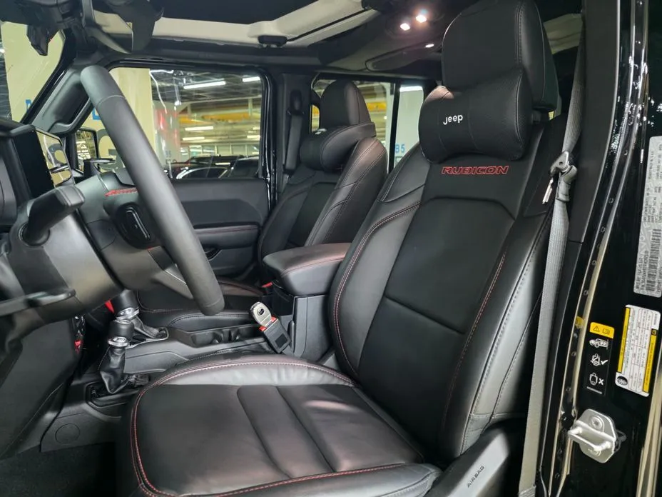 Jeep Wrangler — фото 9