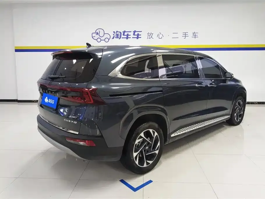 Hyundai Custo — фото 7