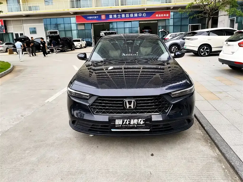 Honda Accord — фото 4