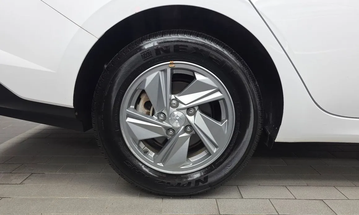 Hyundai AVANTE — фото 6
