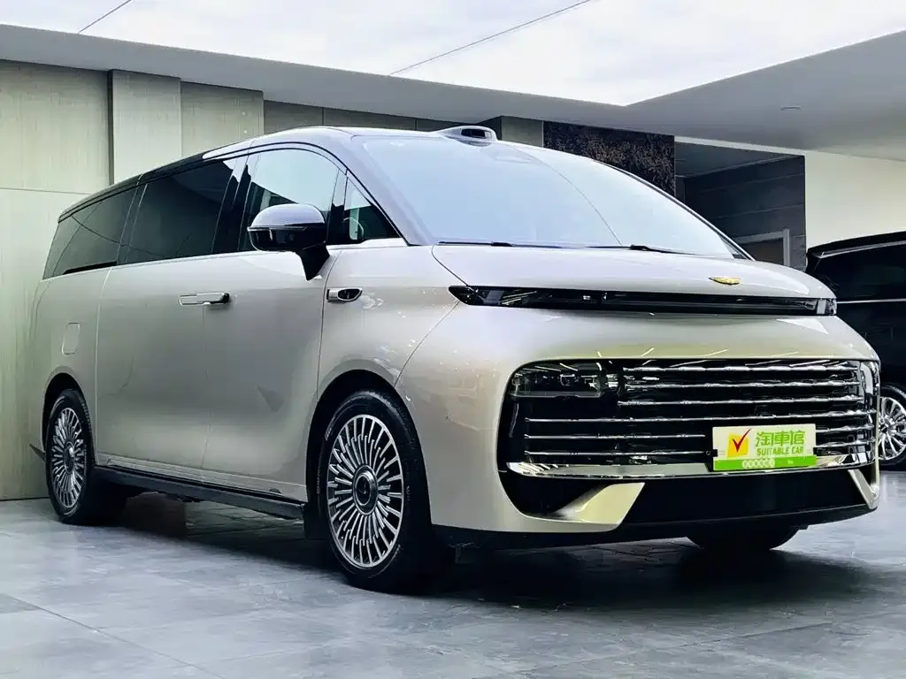 Geely 银河V900 — фото 9
