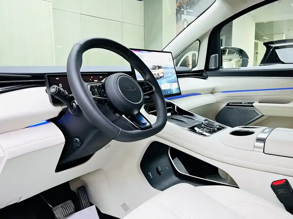Geely 银河V900 — фото 4