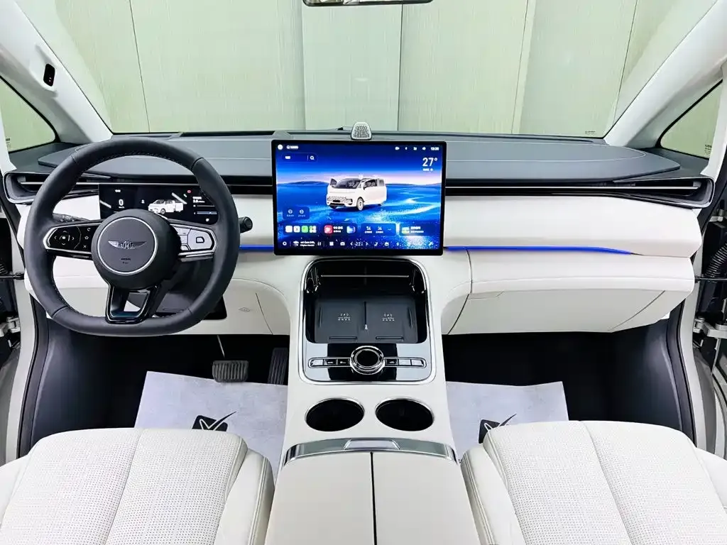 Geely 银河V900 — фото 10