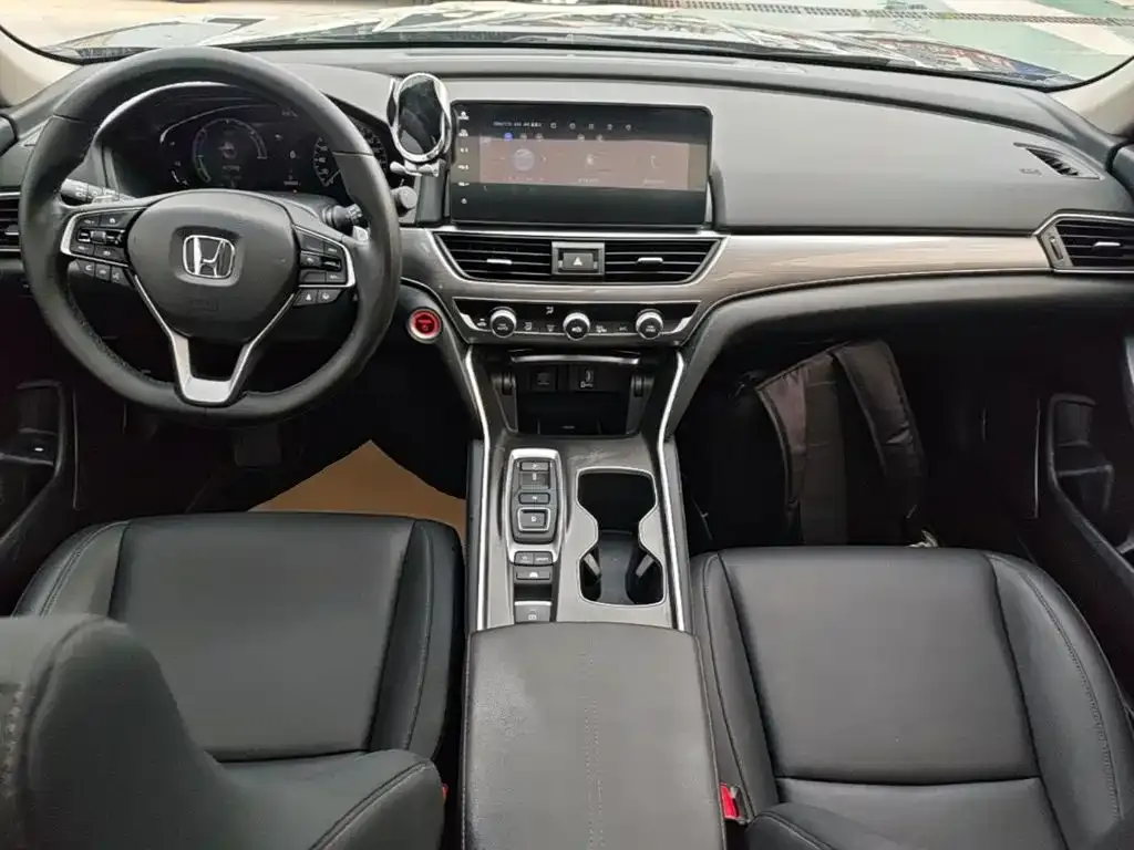 Honda Accord — фото 3