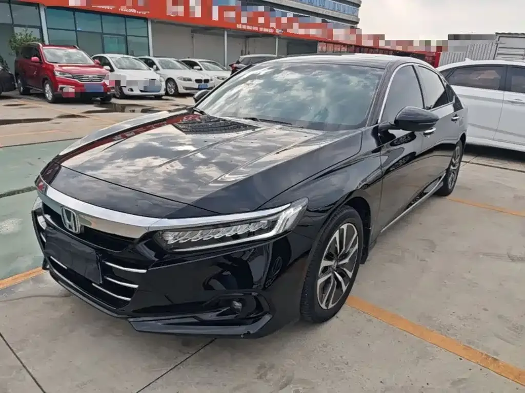 Honda Accord — фото 9