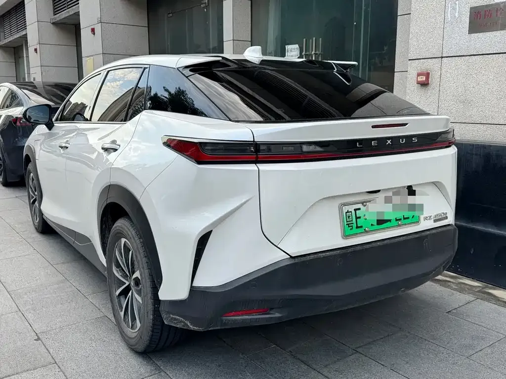 Lexus RZ — фото 7