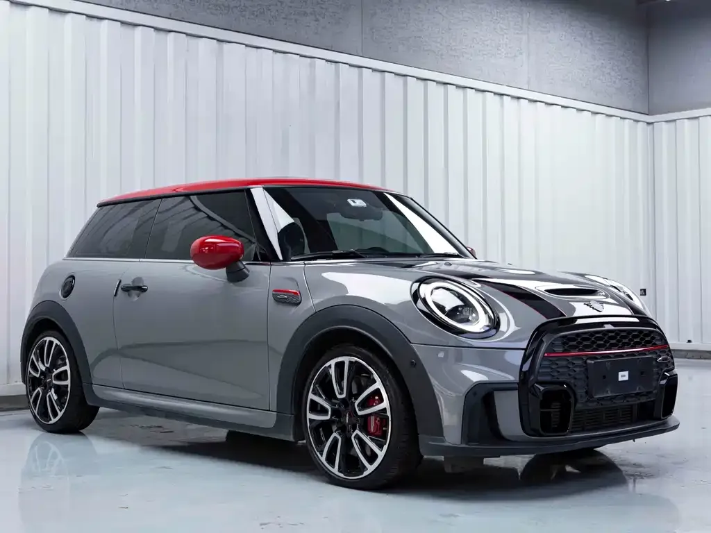 MINI JCW (John Cooper Works) — фото 1