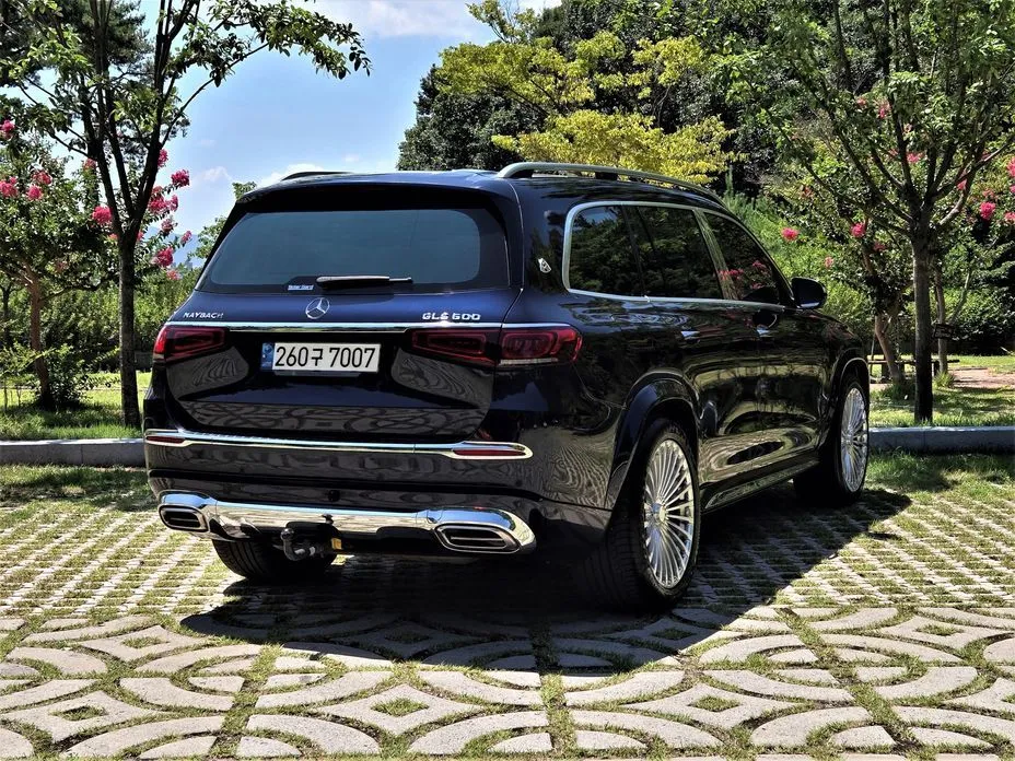 Mercedes-Benz GLS-Class — фото 10