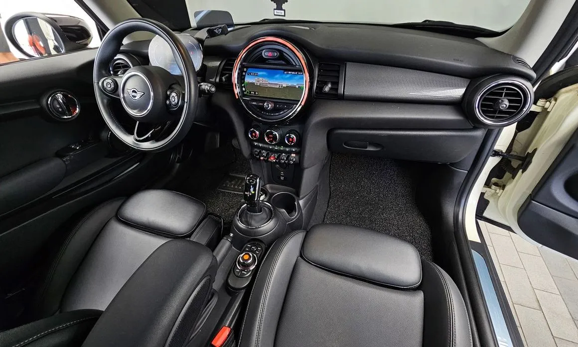 Mini Cooper 2021 из KR, фото 10