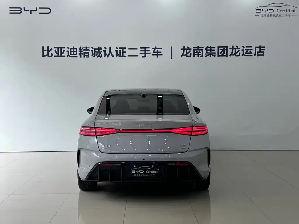 BYD Seal — фото 3