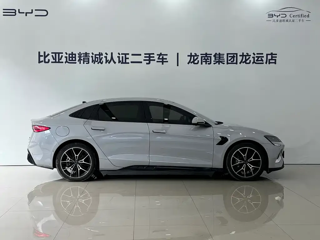 BYD Seal — фото 2