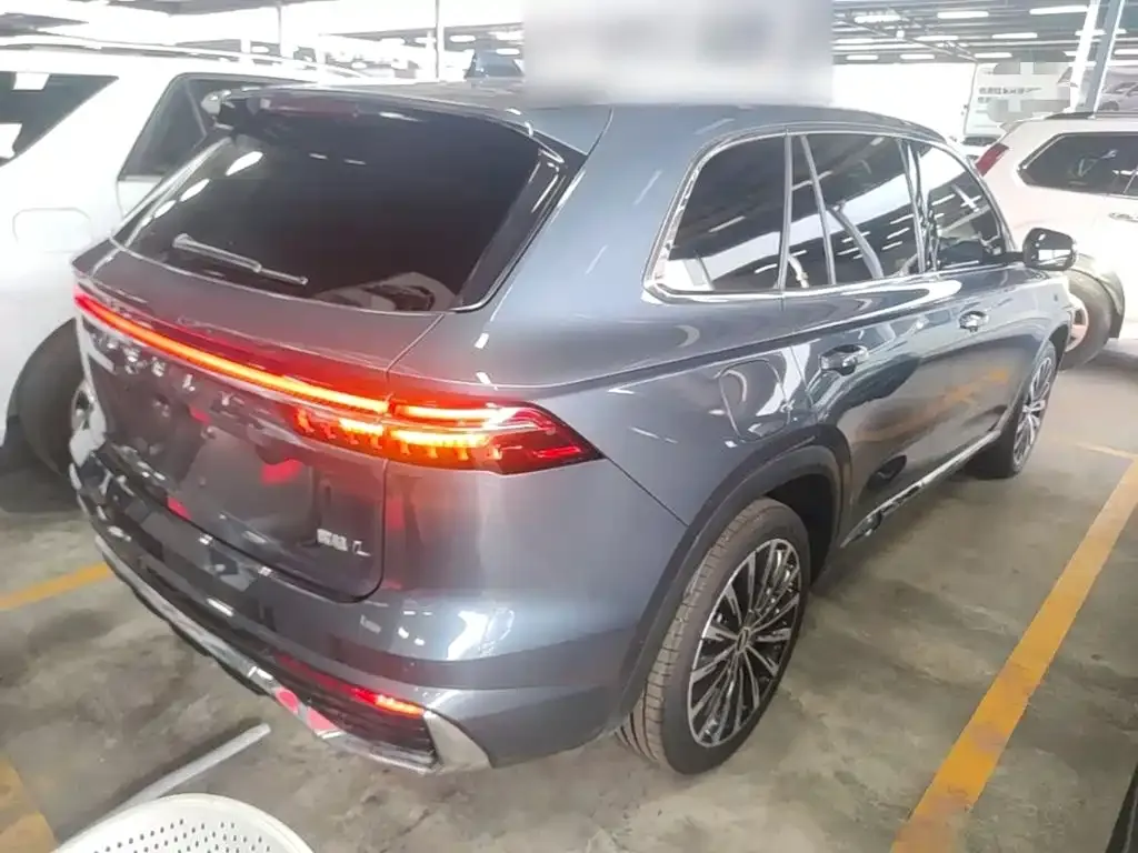 Geely Xingyue L — фото 4