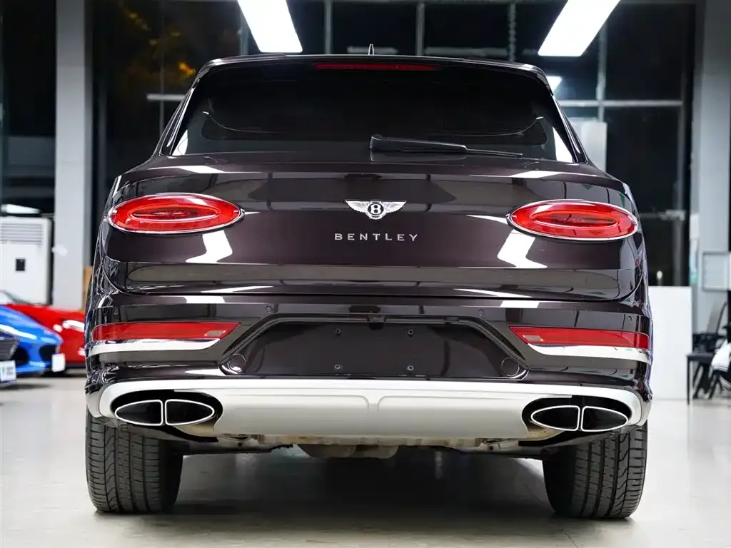Bentley Bentayga — фото 6