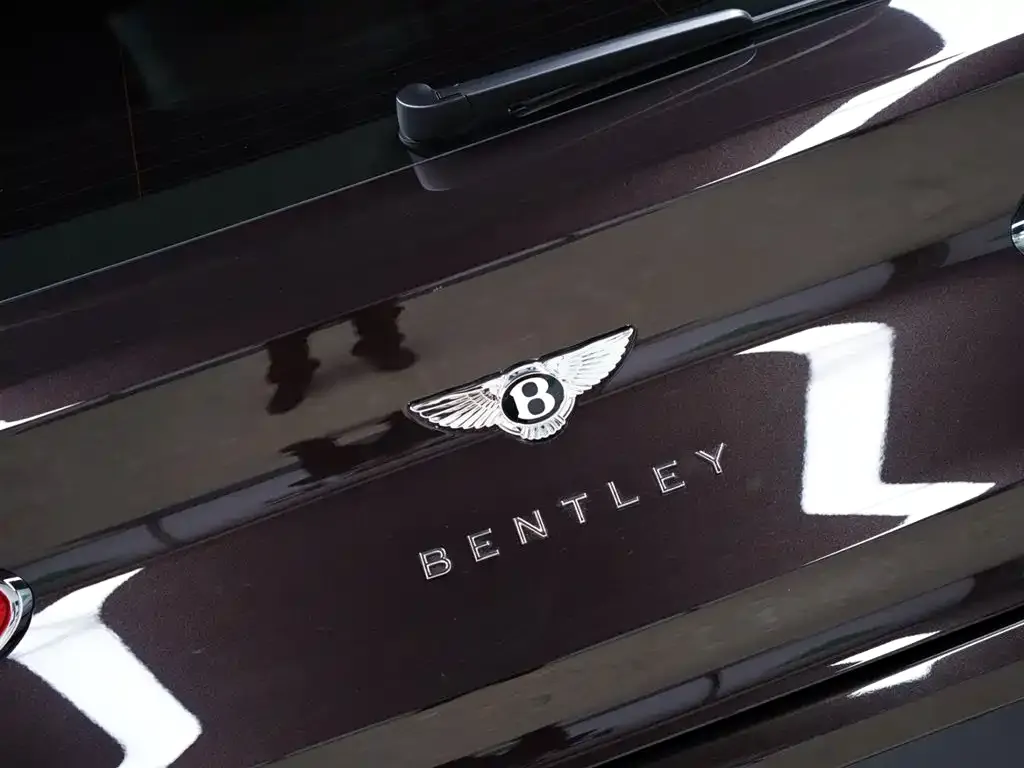 Bentley Bentayga — фото 9