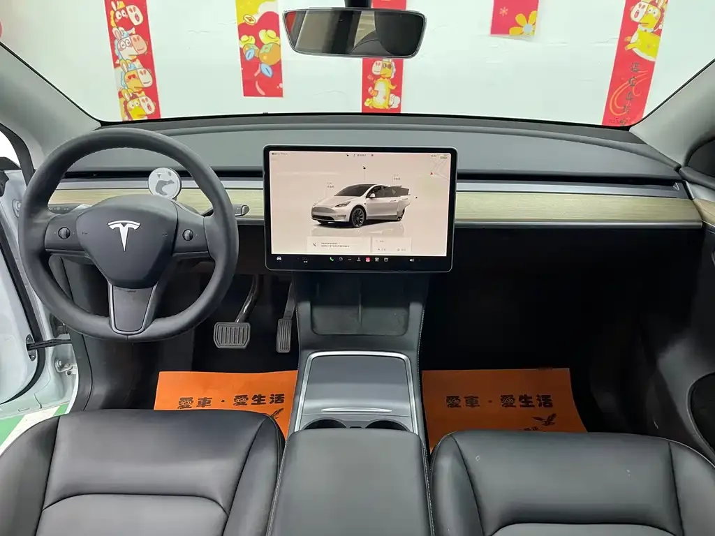 Tesla Model Y — фото 3