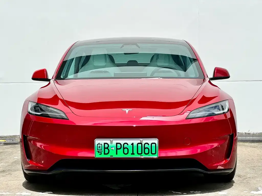 Tesla Model 3 — фото 8