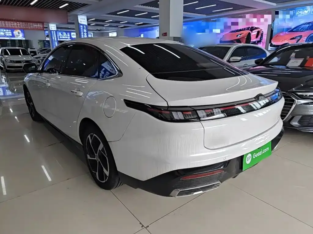 Changan Eado — фото 6