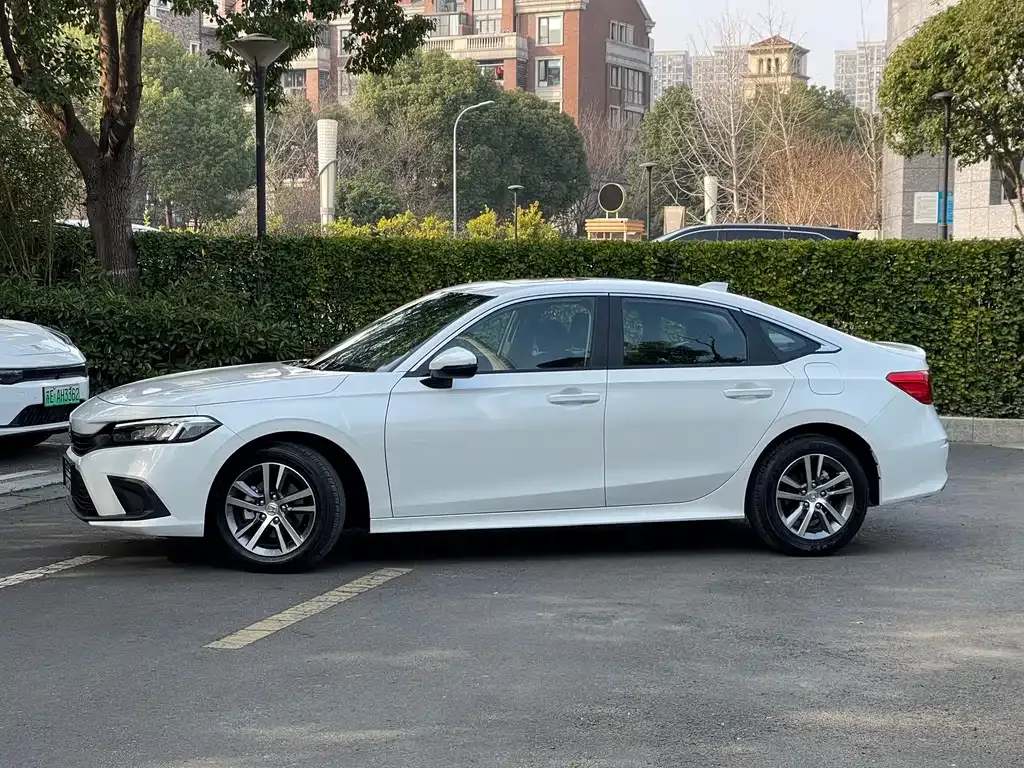 Honda Civic — фото 7