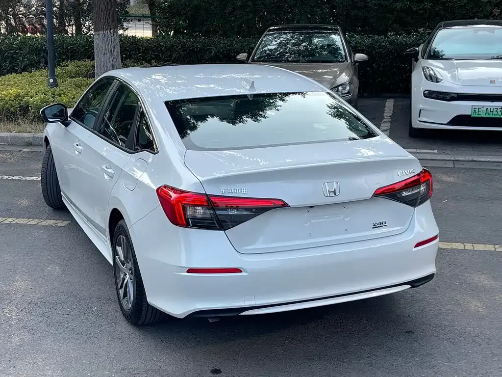 Honda Civic — фото 9