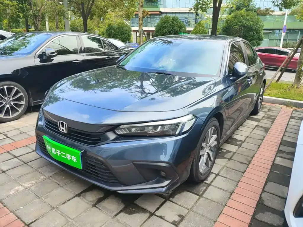 Honda Civic — фото 1