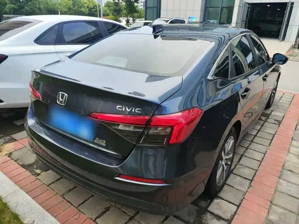 Honda Civic — фото 7