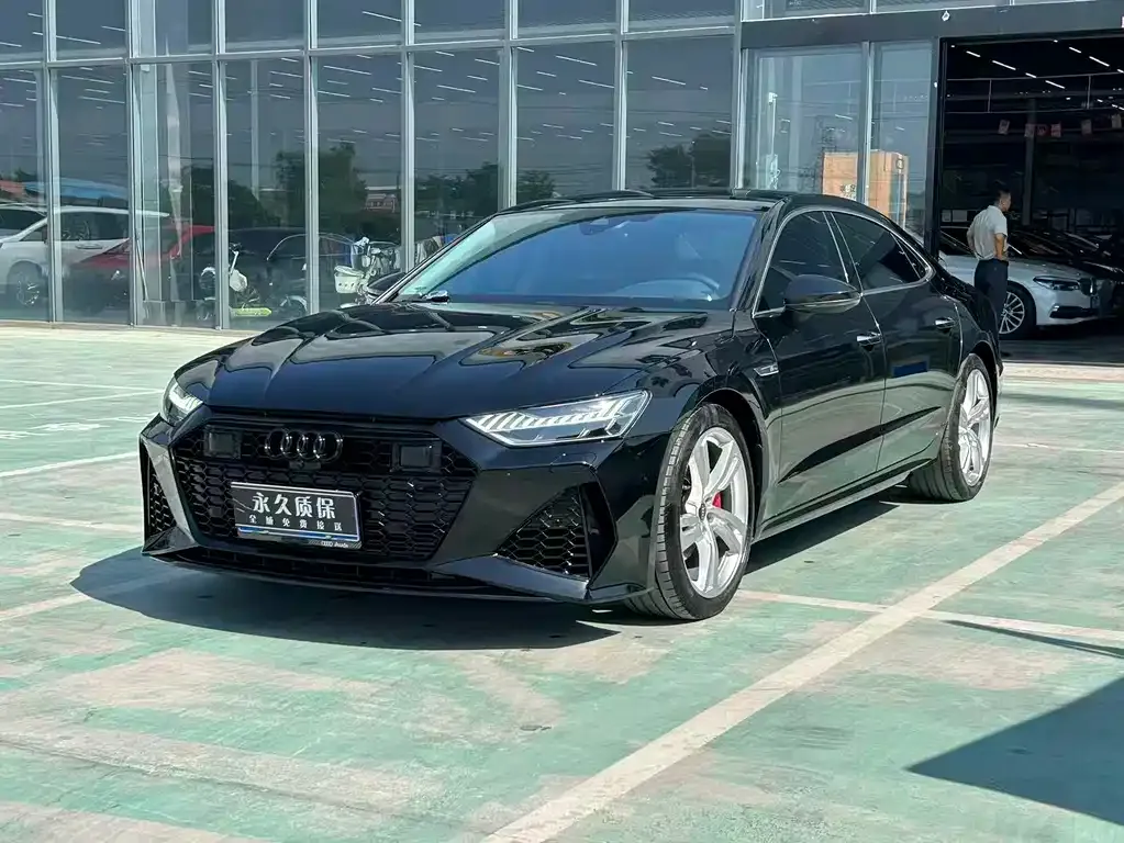 Audi A7L — фото 1