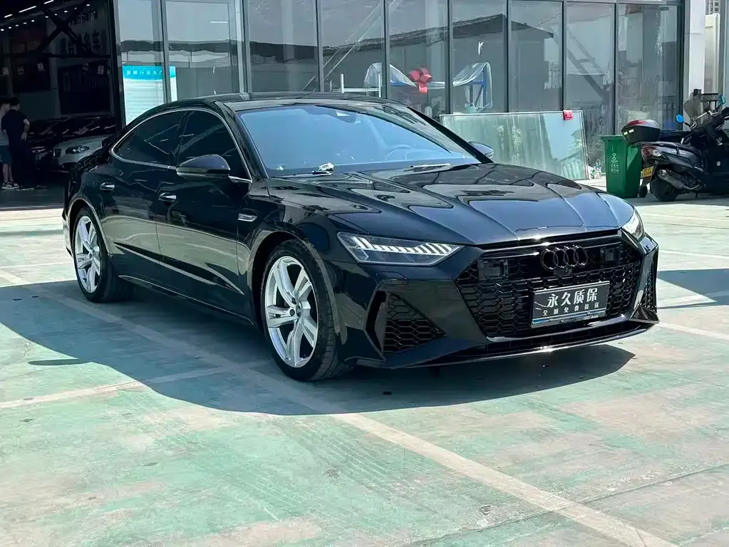 Audi A7L — фото 9