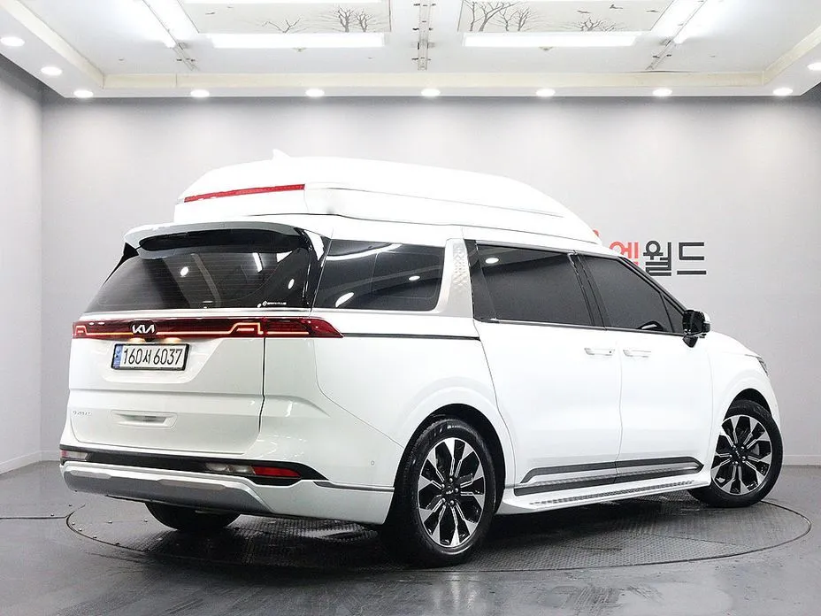 Kia Carnival — фото 4