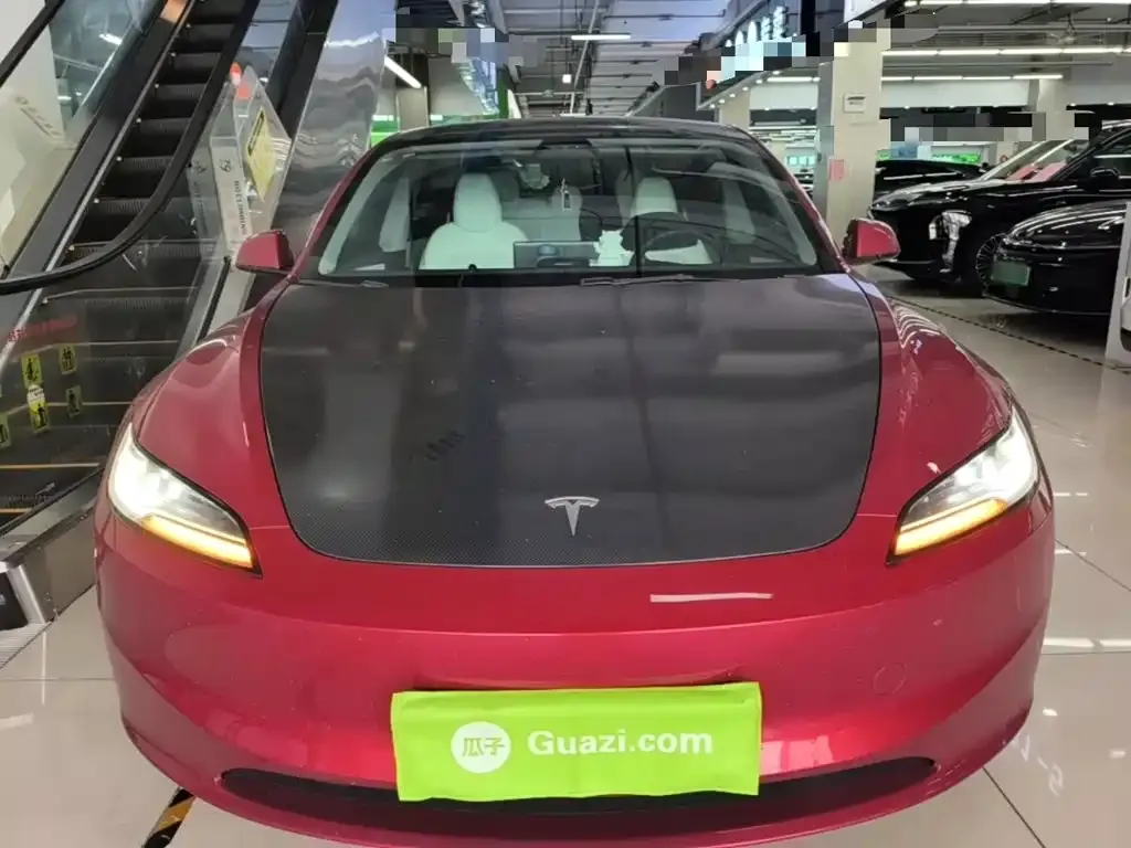 Tesla Model 3 — фото 8