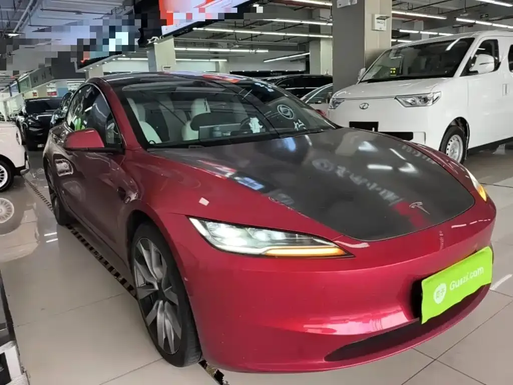 Tesla Model 3 — фото 6