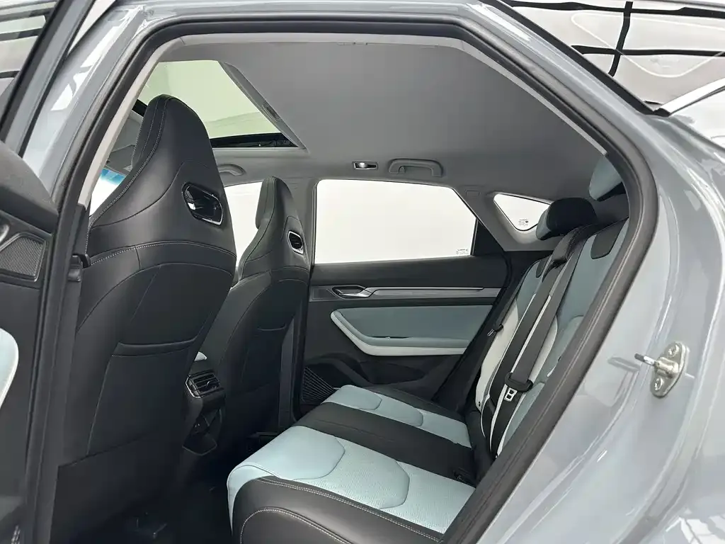 Geely Emgrand S 2022 из CN, фото 9